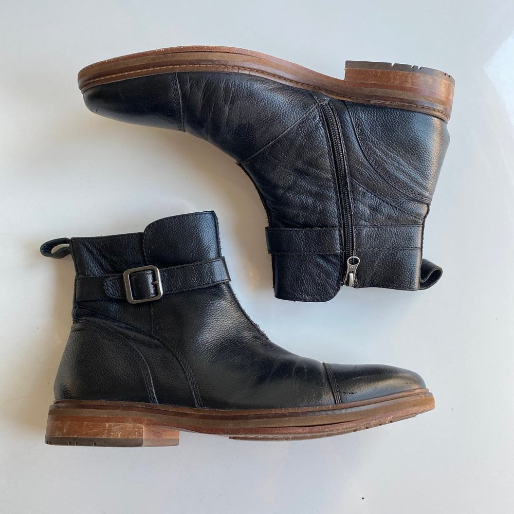Ben Sherman Leather Chelsea Boots